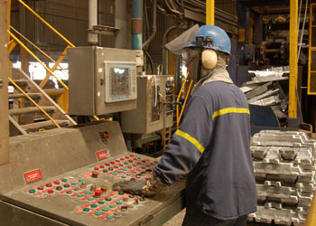 专业版强大的电话轰炸免费在线网站